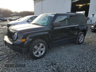 2014 Jeep Patriot Sport z VIN 1C4NJRBB4ED817218, wystawiony jako Copart lot #46111505 z przebiegiem 111 409 mil mil oraz Szkoda całkowita • Salvage title. Historia ofert i sprzedaży dostępna na DreamBid. Obrazek 1.