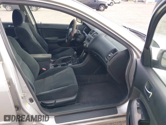 2006 Honda Accord LX SE with VIN 1HGCM55316A164850, listed as a IAAI auction lot 42143778 with 239,839 mi miles and . Bid and sale history available at DreamBid. Image 5.