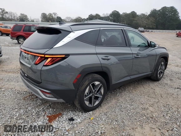 2025 Hyundai Tucson SEL Convenience with VIN 5NMJC3DE2SH451789, listed as a Copart auction lot 86532284 with 3,320 mi miles and Salvage Title. Bid and sale history available at carsss.com. Image 3.