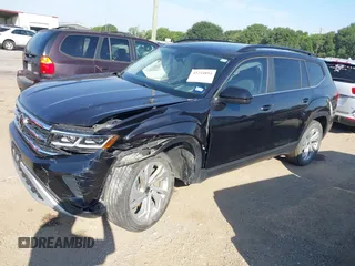 2022 Volkswagen Atlas SE with VIN 1V2KR2CA6NC532226, listed as a IAAI auction lot 42244894 with 33,767 mi miles and . Bid and sale history available at DreamBid. Image 17.
