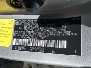 2006 Toyota Highlander z VIN JTEDW21A460012014, wystawiony jako IAAI lot #41105328 z przebiegiem 135 650 mil mil oraz . Historia ofert i sprzedaży dostępna na DreamBid. Obrazek 9.