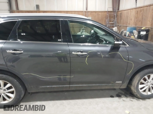 2016 Kia Sorento LX with VIN 5XYPGDA39GG170291, listed as a IAAI auction lot 42045883 with 136,848 mi miles. Bid and sale history available at carsss.com. Image 18.