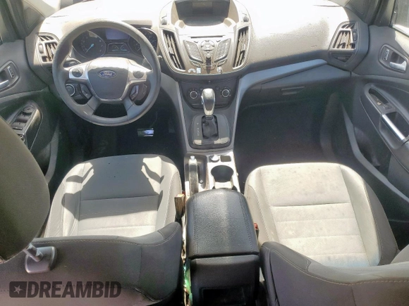 2014 Ford Escape SE z VIN 1FMCU9G91EUE51167, wystawiony jako Copart lot #50017325 z przebiegiem 216 062 mil mil oraz Czysty tytuł • Clean title. Historia ofert i sprzedaży dostępna na DreamBid. Obrazek 8.