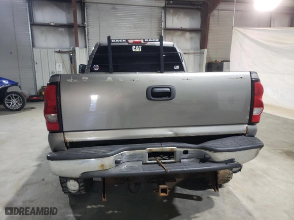 2007 Chevrolet Silverado 2500HD Classic LT3 with VIN 1GCHK23DX7F189187, listed as a Copart auction lot 84902554 with 226,593 mi miles and Salvage Title. Bid and sale history available at carsss.com. Image 6.