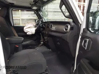 2021 Jeep Wrangler Unlimited Sahara with VIN 1C4HJXEG2MW655357, listed as a IAAI auction lot 41724695 with 37,644 mi miles and . Bid and sale history available at DreamBid. Image 5.