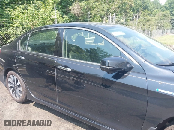 2017 Honda Accord Touring with VIN JHMCR6F74HC005706, listed as a IAAI auction lot 42585878 with 158,388 mi miles and . Bid and sale history available at DreamBid. Image 14.