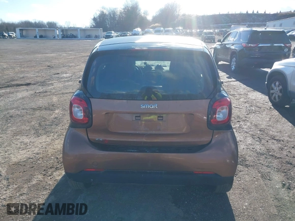 2016 Smart fortwo Passion with VIN WMEFJ5DA6GK079651, listed as a IAAI auction lot 41607293 with 146,753 mi miles and . Bid and sale history available at DreamBid. Image 16.