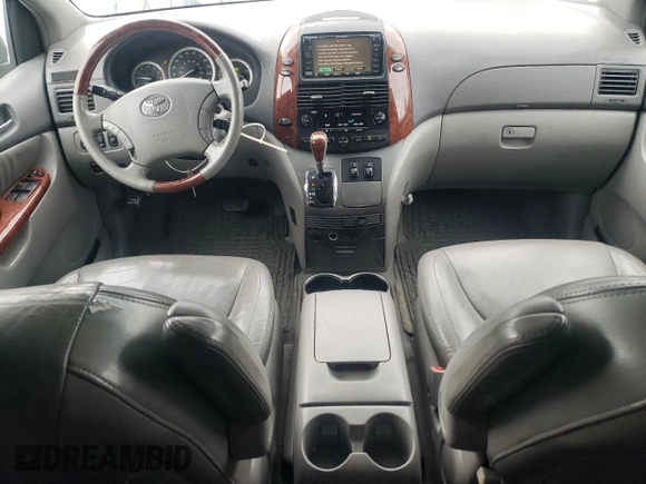 2004 Toyota Sienna XLE with VIN 5TDZA22C74S131985, listed as a Copart auction lot 49000605 with 225,254 mi miles and Clean Title. Bid and sale history available at DreamBid. Image 8.