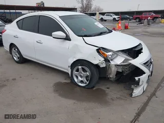 2015 Nissan Versa SV with VIN 3N1CN7AP3FL898305, listed as a IAAI auction lot 41420290 with 110,108 mi miles. Bid and sale history available at carsss.com. Image 1.
