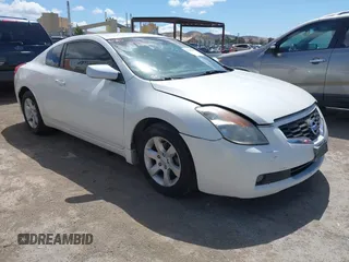 2009 Nissan Altima S z VIN 1N4AL24E19C155302, wystawiony jako IAAI lot #42244886 z przebiegiem 137 955 mil mil oraz . Historia ofert i sprzedaży dostępna na DreamBid. Obrazek 1.