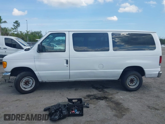 2006 Ford Econoline Passenger XL с VIN 1FBNE31L56HA16176, выставлен на аукционе IAAI как лот 41810908 с пробегом 300 850 миль миль и . История ставок и продаж доступна на DreamBid. Изображение 14.