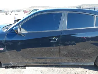2020 Dodge Charger Scat Pack z VIN 2C3CDXGJ5LH162266, wystawiony jako IAAI lot #41763759 z przebiegiem 83 366 mil mil oraz . Historia ofert i sprzedaży dostępna na DreamBid. Obrazek 14.