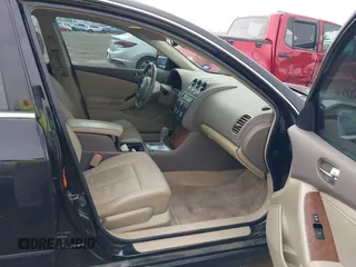 2007 Nissan Altima 2.5 with VIN 1N4AL21E47N418078, listed as a IAAI auction lot 42130478 with 71,748 mi miles. Bid and sale history available at carsss.com. Image 5.