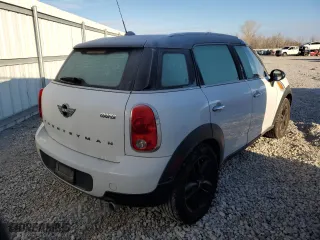 2013 MINI Cooper Countryman with VIN WMWZB3C5XDWR35519, listed as a Copart auction lot 82826894 with 89,832 mi miles and Salvage Title. Bid and sale history available at carsss.com. Image 3.