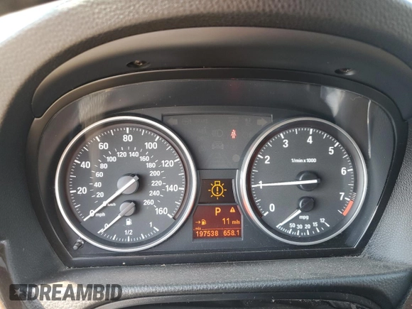 2011 BMW 3 Series 328i xDrive with VIN WBAUU3C58BA541919, listed as a Copart auction lot 85348464 with 197,538 mi miles and Salvage Title. Bid and sale history available at DreamBid. Image 9.