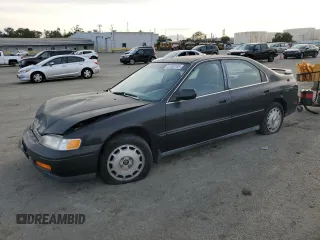 1995 Honda Accord z VIN 1HGCD555XSA126559, wystawiony jako Copart lot #47660165 z przebiegiem 251 547 mil mil oraz Szkoda całkowita • Salvage title. Historia ofert i sprzedaży dostępna na DreamBid. Obrazek 1.
