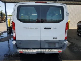 2015 Ford Transit XL z VIN 1FBZX2ZM6FKA21165, wystawiony jako Copart lot #61304635 z przebiegiem 186 526 mil mil oraz Czysty tytuł • Clean title. Historia ofert i sprzedaży dostępna na DreamBid. Obrazek 6.