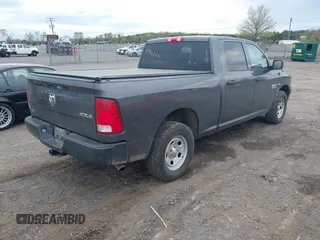 2016 Ram 1500 Tradesman z VIN 1C6RR7ST3GS225175, wystawiony jako IAAI lot #41961672 z przebiegiem 198 673 mil mil oraz . Historia ofert i sprzedaży dostępna na DreamBid. Obrazek 4.