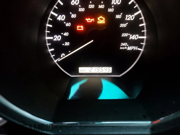 2004 Lexus RX 330 with VIN JTJHA31U240051831, listed as a Copart auction lot 72250294 with 219,545 mi miles and Salvage Title. Bid and sale history available at carsss.com. Image 9.