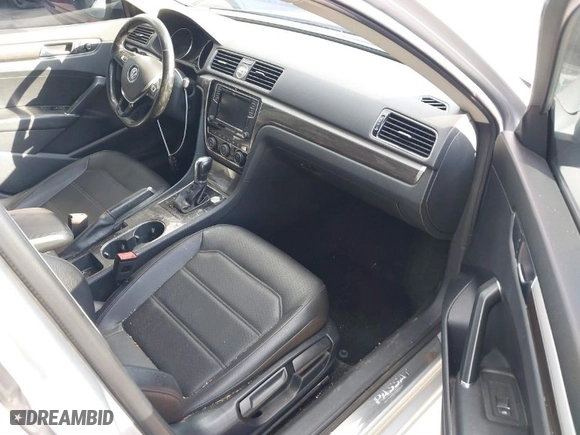 2017 Volkswagen Passat 1.8T SE w/Technology with VIN 1VWGT7A34HC071376, listed as a IAAI auction lot 41568542 with 93,974 mi miles. Bid and sale history available at carsss.com. Image 5.
