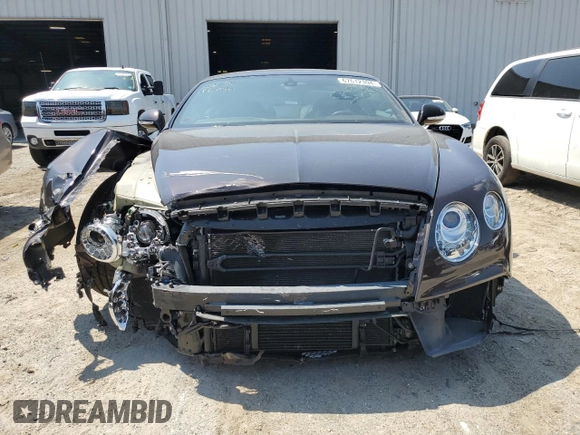 2017 Bentley Continental GT with VIN SCBFT7ZA7HC061784, listed as a Copart auction lot 67612394 with 25,803 mi miles and Salvage Title. Bid and sale history available at DreamBid. Image 5.