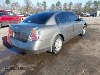 2004 Nissan Altima S with VIN 1N4AL11D24C102557, listed as a IAAI auction lot 41663563 with 151,144 mi miles. Bid and sale history available at carsss.com. Image 4.