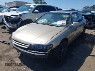 1994 Honda Accord EX with VIN 1HGCD715XRA013027, listed as a IAAI auction lot 41783969 with 255,233 mi miles and . Bid and sale history available at carsss.com. Image 16.