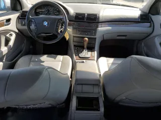 2003 BMW 3 Series 325i with VIN WBAEV33423KL85476, listed as a Copart auction lot 62429495 with 153,960 mi miles and Clean title. Bid and sale history available at DreamBid. Image 8.