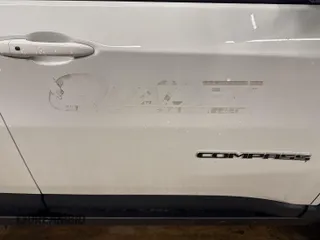 2022 Jeep Compass Latitude with VIN 3C4NJDBB1NT205930, listed as a IAAI auction lot 42801149 with 11,098 mi miles and . Bid and sale history available at DreamBid. Image 25.