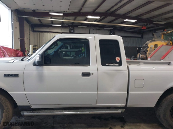 2011 Ford Ranger XLT with VIN 1FTLR4FEXBPA69432, listed as a IAAI auction lot 41614816 with 198,927 mi miles. Bid and sale history available at carsss.com. Image 15.