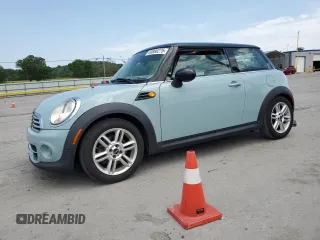 2013 MINI Hardtop with VIN WMWSU3C58DT680091, listed as a Copart auction lot 60896275 with 136,767 mi miles and Clean title. Bid and sale history available at DreamBid. Image 1.