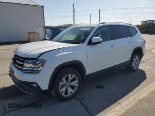 2018 Volkswagen Atlas SE z VIN 1V2LR2CA1JC558294, wystawiony jako Copart lot #54971575 z przebiegiem 65 118 mil mil oraz Szkody całkowita. Historia ofert i sprzedaży dostępna na DreamBid. Obrazek 1.