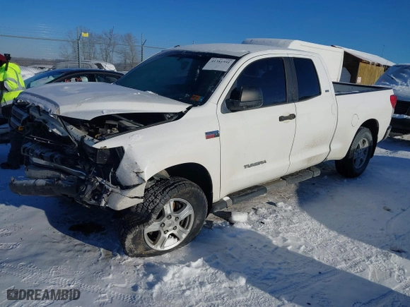 2013 Toyota Tundra 4WD Truck with VIN 5TFUY5F16DX271164, listed as a IAAI auction lot 41381591 with 233,935 mi miles. Bid and sale history available at carsss.com. Image 17.