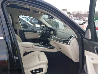 2019 BMW X7 xDrive50i with VIN 5UXCX4C51KLS36907, listed as a IAAI auction lot 41525923 with 75,791 mi miles. Bid and sale history available at carsss.com. Image 5.