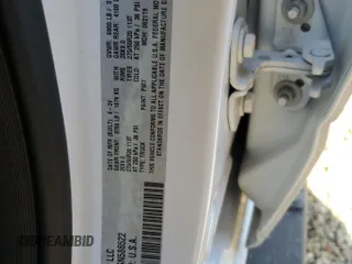 2025 Ram 1500 Big Horn z VIN 1C6RREFG4SN586522, wystawiony jako Copart lot #47024205 z przebiegiem 10 108 mil mil oraz Szkoda całkowita • Salvage title. Historia ofert i sprzedaży dostępna na DreamBid. Obrazek 14.