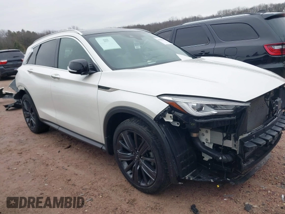 2021 Infiniti QX50 LUXE with VIN 3PCAJ5BB0MF105478, listed as a IAAI auction lot 41696084 with 49,084 mi miles. Bid and sale history available at carsss.com. Image 1.