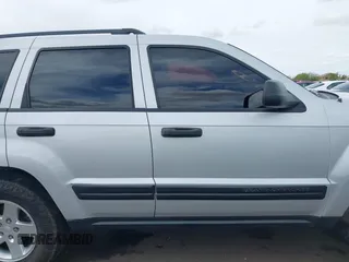 2005 Jeep Grand Cherokee Laredo с VIN 1J4HR48N45C665886, выставлен на аукционе IAAI как лот 41805717 с пробегом 181 022 миль миль и . История ставок и продаж доступна на DreamBid. Изображение 13.