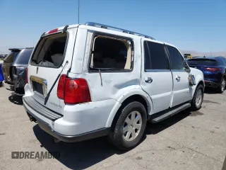 2006 Lincoln Navigator Luxury with VIN 5LMFU27566LJ29033, listed as a Copart auction lot 61047865 with Not provided miles and Salvage title. Bid and sale history available at DreamBid. Image 3.