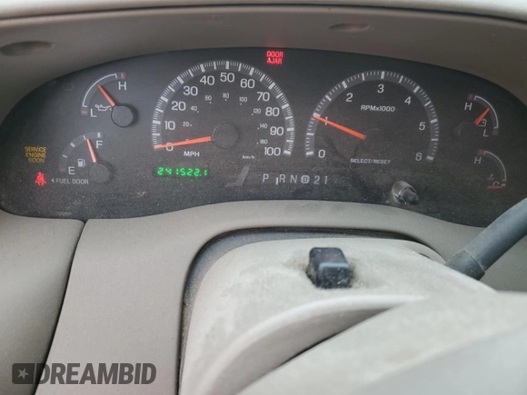 2001 Ford F-150 XL z VIN 1FTRX17W81NA56565, wystawiony jako Copart lot #45876055 z przebiegiem 241 522 mil mil oraz Szkoda całkowita • Salvage title. Historia ofert i sprzedaży dostępna na DreamBid. Obrazek 9.