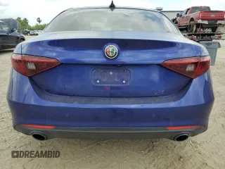 2022 Alfa Romeo Giulia Veloce z VIN ZARFAMBN1N7655182, wystawiony jako Copart lot #53200875 z przebiegiem 50 208 mil mil oraz Szkoda całkowita • Salvage title. Historia ofert i sprzedaży dostępna na DreamBid. Obrazek 6.
