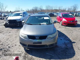 2010 Kia Forte EX z VIN KNAFU4A2XA5836941, wystawiony jako IAAI lot #41812507 z przebiegiem 186 638 mil mil oraz . Historia ofert i sprzedaży dostępna na DreamBid. Obrazek 12.