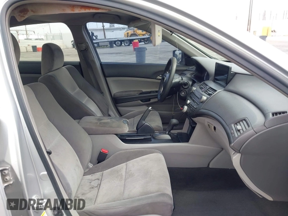 2009 Honda Accord LX-P z VIN JHMCP26469C005373, wystawiony jako IAAI lot #42327105 z przebiegiem 195 361 mil mil oraz . Historia ofert i sprzedaży dostępna na DreamBid. Obrazek 5.