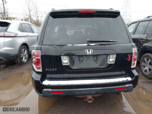 2007 Honda Pilot EX-L with VIN 5FNYF28557B028997, listed as a IAAI auction lot 41742267 with 217,114 mi miles. Bid and sale history available at carsss.com. Image 17.