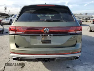 2024 Volkswagen Atlas Peak Edition SEL z VIN 1V2GR2CA3RC544569, wystawiony jako Copart lot #86591324 z przebiegiem 4 256 mil mil oraz Szkoda całkowita • Salvage title. Historia ofert i sprzedaży dostępna na DreamBid. Obrazek 6.