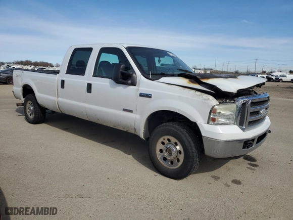 2005 Ford Super Duty F-250 XL with VIN 1FTSW21P35ED14105, listed as a Copart auction lot 48430345 with 0 mi miles and Salvage Title. Bid and sale history available at carsss.com. Image 4.