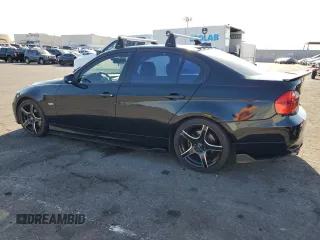 2006 BMW 3 Series 325i with VIN WBAVB13506PT13902, listed as a Copart auction lot 52562805 with 129,745 mi miles and Salvage Title. Bid and sale history available at carsss.com. Image 2.