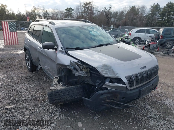 2019 Jeep Cherokee Trailhawk with VIN 1C4PJMBX5KD103259, listed as a IAAI auction lot 41704861 with 39,923 mi miles and . Bid and sale history available at DreamBid. Image 6.