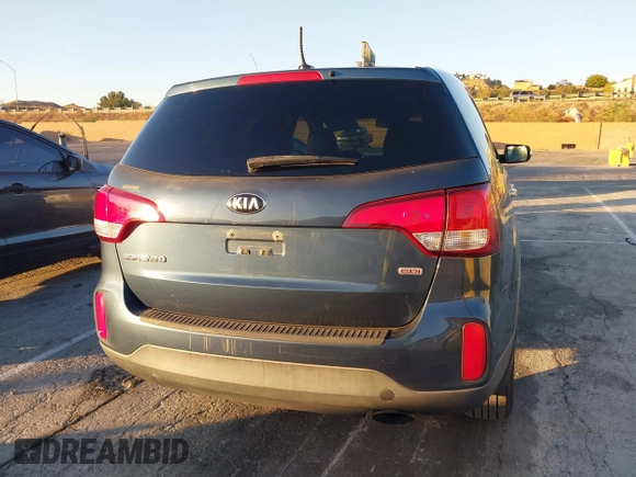 2015 Kia Sorento LX with VIN 5XYKT3A69FG607845, listed as a IAAI auction lot 40806894 with 102,416 mi miles and . Bid and sale history available at DreamBid. Image 16.