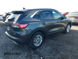 2020 Ford Escape SE z VIN 1FMCU9G62LUC26338, wystawiony jako IAAI lot #41853591 z przebiegiem Nie podano mil oraz . Historia ofert i sprzedaży dostępna na DreamBid. Obrazek 4.