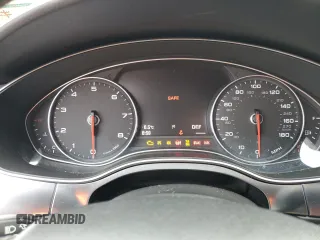2014 Audi A6 Prestige z VIN WAUHGAFC7EN021991, wystawiony jako Copart lot #50460195 z przebiegiem Nie podano mil oraz Szkoda całkowita • Salvage title. Historia ofert i sprzedaży dostępna na DreamBid. Obrazek 9.
